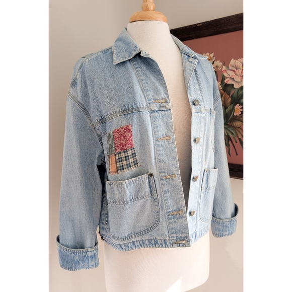 Reworked 90s LizWear Denim Jacket with Antique Floral Quilt Patch Applique - Picture 15 of 15
